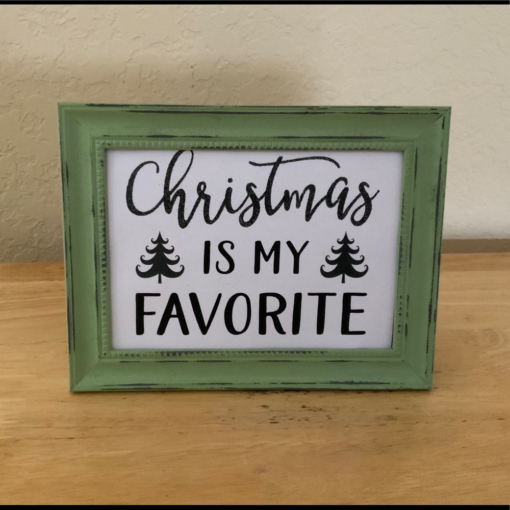 Farmhouse Christmas is my favorite picture 5x7 w/frame
